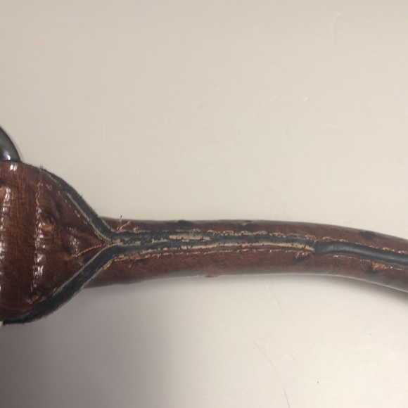 GUESS JOELLA tote bag. Faux Ostrich Embossed Leather. Rich brown shoulder bag. - Picture 13 of 16